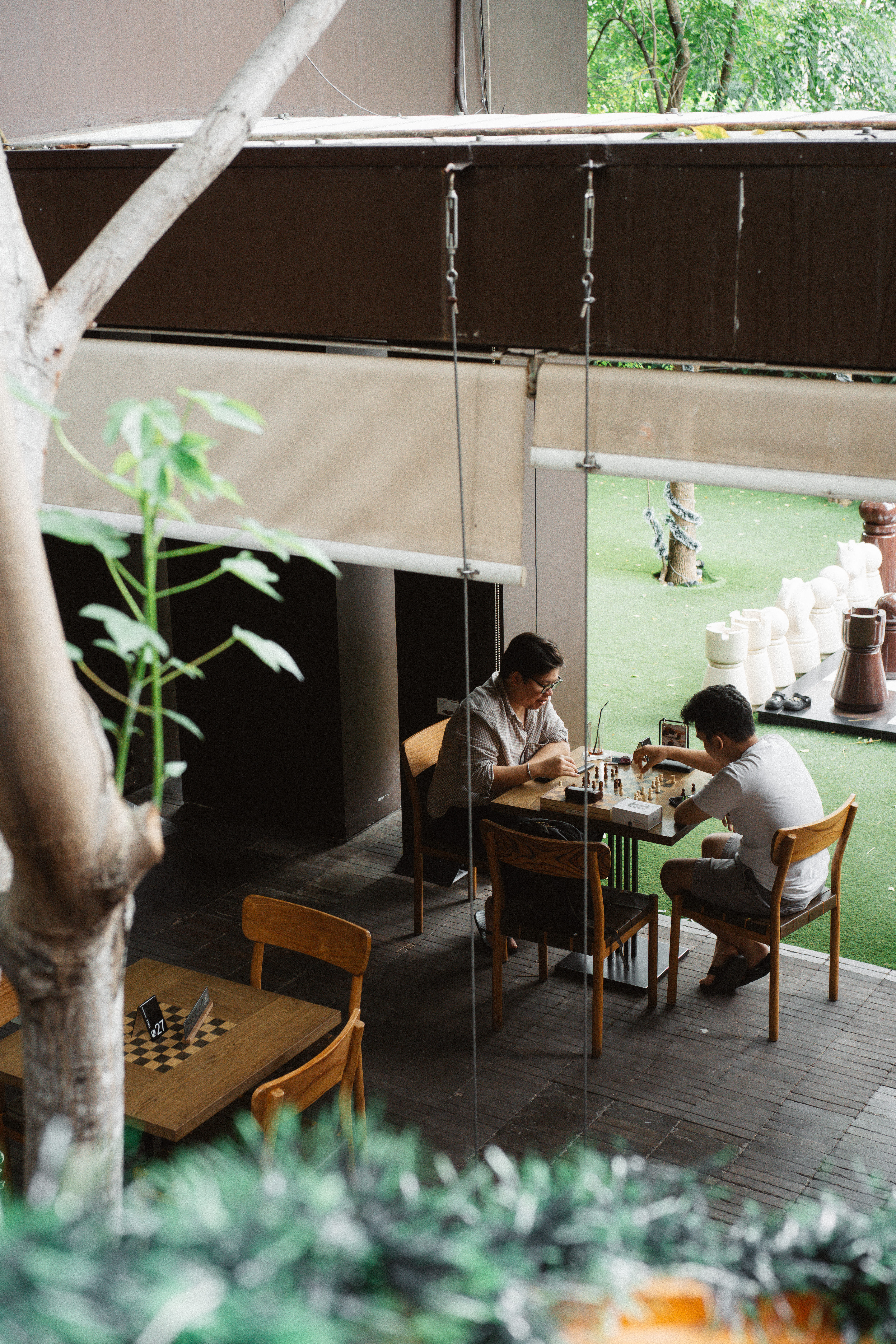 Area outdoor yang sejuk dan asri